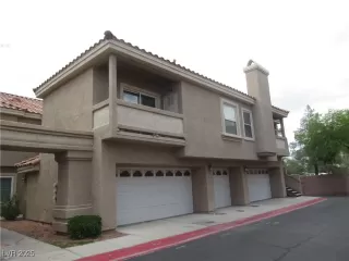 Photo #1: 2683596 Listing 