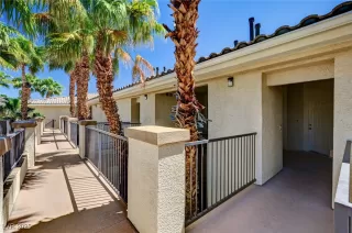 Photo #2: 2683598 Listing