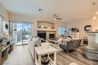 Photo #5: 2683610 Listing