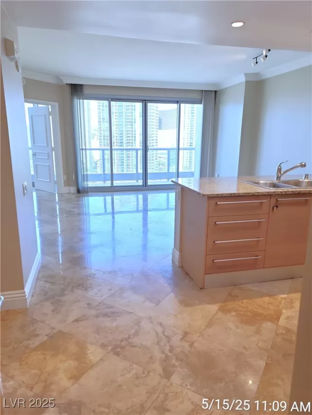 MLS: 2683625 Condo For Sale