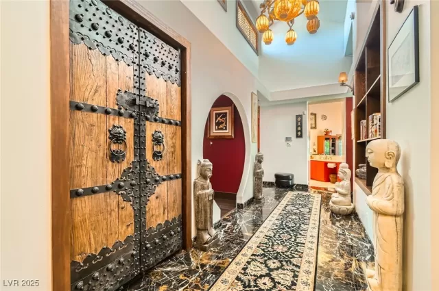 MLS: 2683728 Condo For Sale