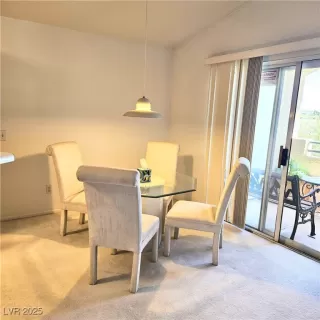 Photo #5: 2683729 Listing