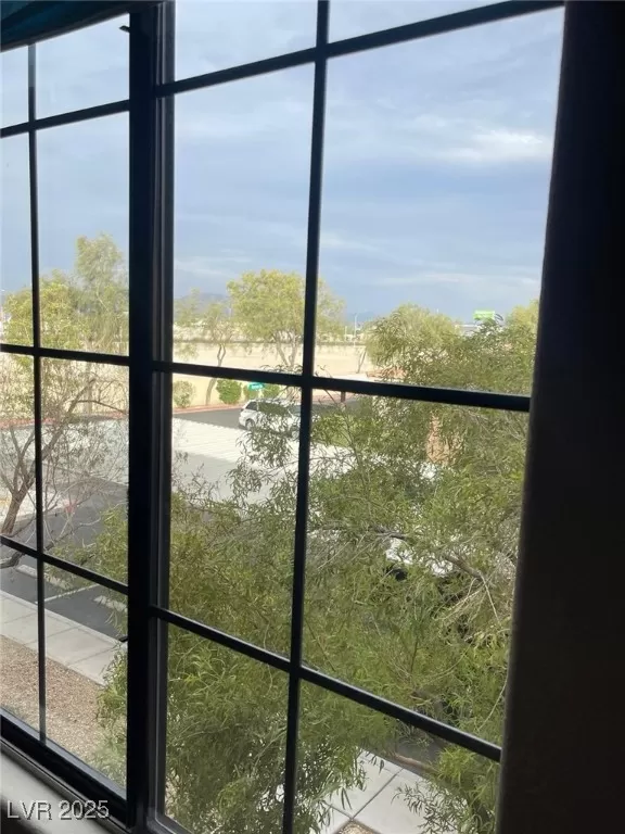 MLS: 2683780 Condo For Sale