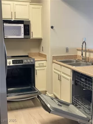 Photo #4: 2683780 Listing 