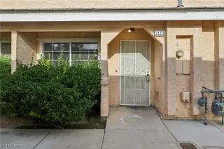 Photo #3: 2683788 Listing