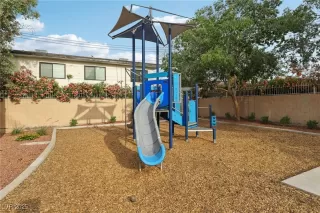 Photo #4: 2683788 Listing