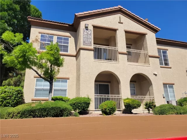 MLS: 2683797 Condo For Sale