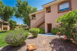 Photo #2: 2683817 Listing