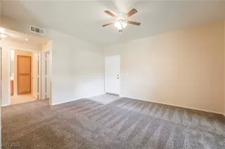 Photo #6: 2683817 Listing