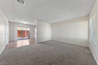 Photo #4: 2683822 Listing