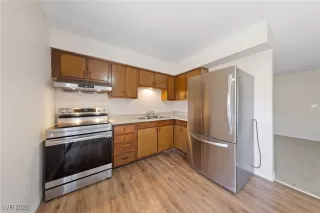 Photo #6: 2683822 Listing