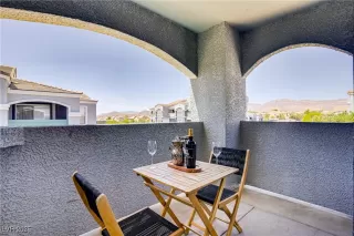 Photo #4: 2683835 Listing