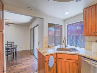 Photo #2: 2683863 Listing