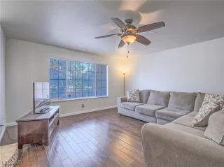 Photo #6: 2683863 Listing