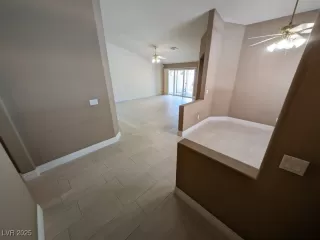 Photo #2: 2683904 Listing 