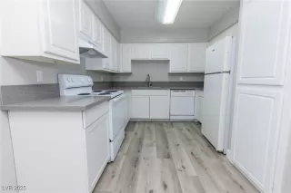 Photo #4: 2683923 Listing 