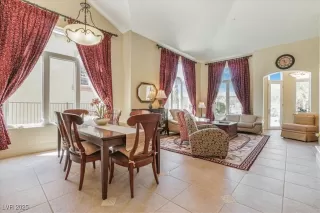 Photo #1: 2683981 Listing