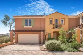 Photo #4: 2683981 Listing