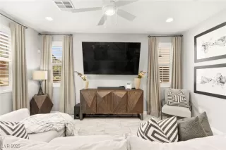 Photo #2: 2683989 Listing 