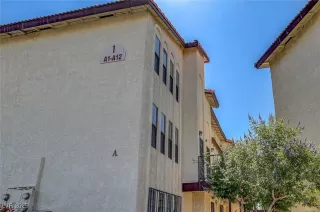 Photo #1: 2684009 Listing 