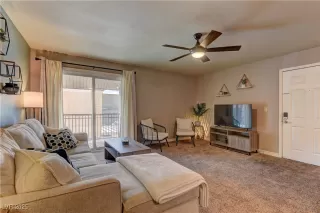 Photo #5: 2684016 Listing 