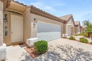 Photo #1: 2684102 Listing 