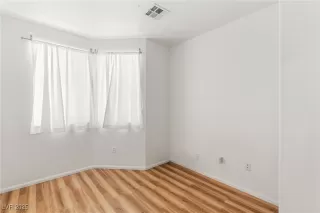 Photo #4: 2684102 Listing 