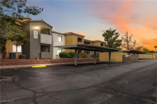 Photo #2: 2684108 Listing 