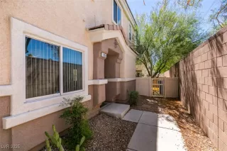 Photo #2: 2684125 Listing