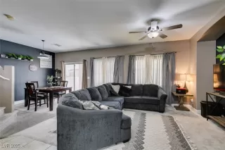 Photo #4: 2684125 Listing