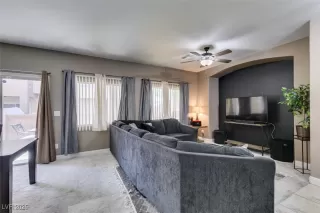 Photo #6: 2684125 Listing