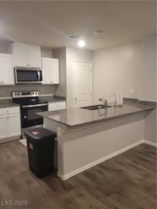 Photo #3: 2684184 Listing 