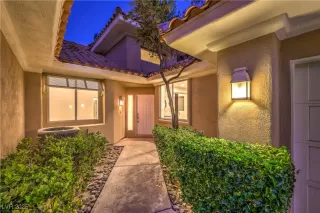 Photo #2: 2684193 Listing