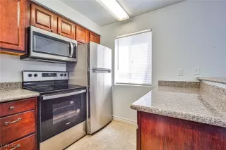 Photo #2: 2684209 Listing 