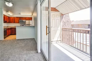 Photo #3: 2684209 Listing 