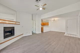 Photo #5: 2684231 Listing