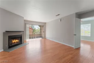 Photo #2: 2684249 Listing