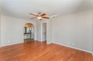 Photo #5: 2684249 Listing