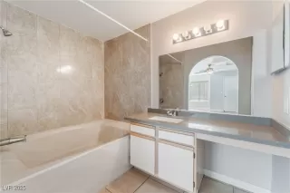 Photo #6: 2684249 Listing