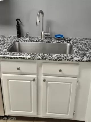 Photo #3: 2684256 Listing 