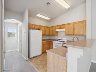 Photo #1: 2684270 Listing