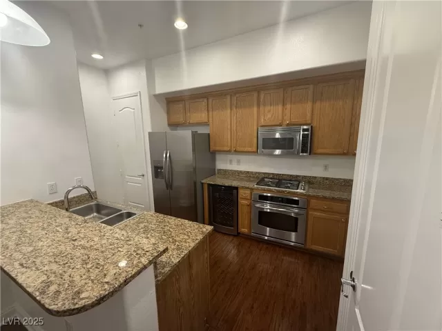 MLS: 2684276 Condo For Sale
