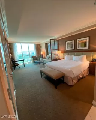 Photo #5: 2684304 Listing