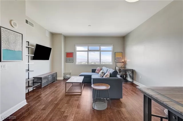 MLS: 2684339 Condo For Sale