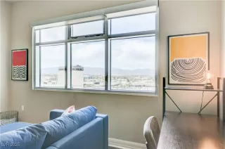 Photo #6: 2684339 Listing