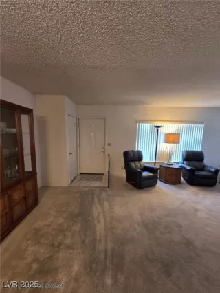 Photo #4: 2684359 Listing