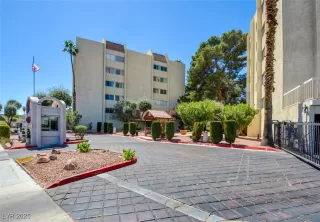 Photo #6: 2684390 Listing 