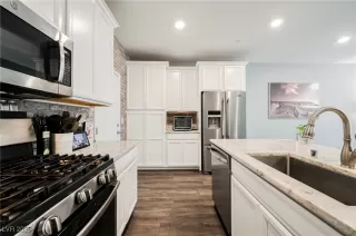 Photo #1: 2684398 Listing 