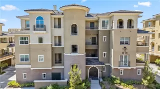 Photo #3: 2684401 Listing 