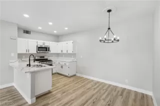 Photo #6: 2684408 Listing 